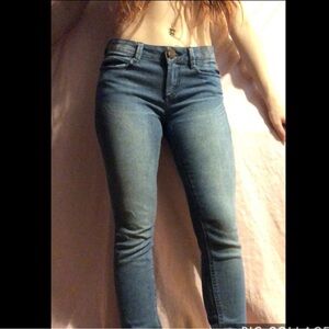 No boundaries size 3 blue skinny jeans low rise